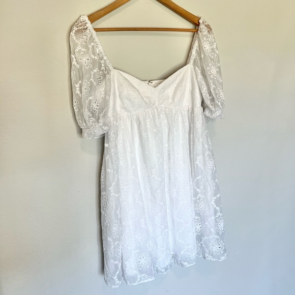 Amanda Uprichard Candia White Eyelet Lace Puff Sleeve Dress in Sugar Embroidery - Picture 8 of 11